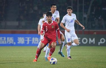Aksi Hokky Caraka dalam laga matchday 3 Grup A Piala Asia U202 2023 Indonesia vs Uzbekistan di Stadion Istiqlol, Fergana, Uzbekistan, Selasa (7/3/2023) malam WIB.