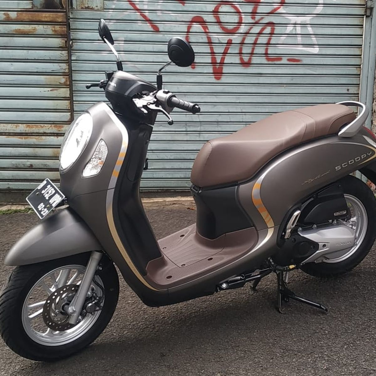 Kencan Harian dengan Honda Scoopy 2020