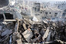 Hakim MK Minta Firdaus Oiwobo Lepas Toga Saat Sidang Gugatan UU Advokat