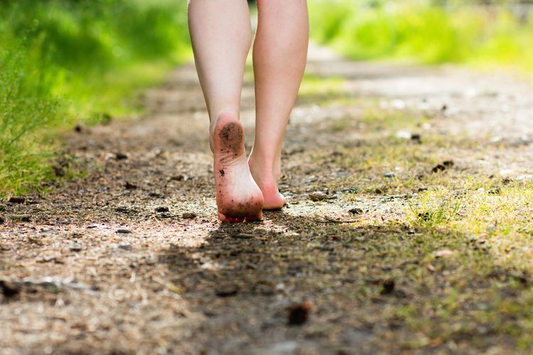 Rutin jalan kaki 10.000 langkah per hari bisa meningkatkan fokus.