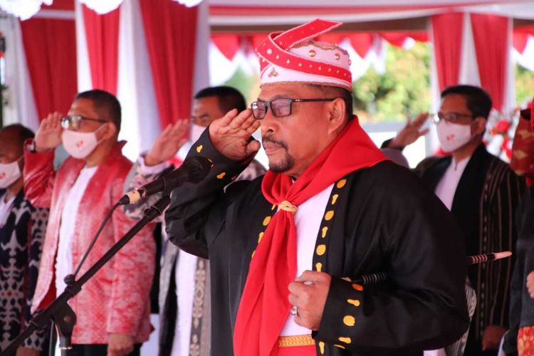 Gubernur Maluku, Murad Ismail saat memimpin upacara HUT Provinsi Maluku ke-75 di Tribun Lapangan Merdeka Ambon, Rabu (19/8/2020)