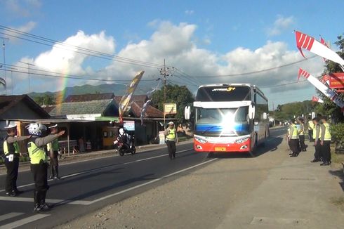 Polisi Lakukan Penyekatan hingga Situasi di Jakarta Kondusif