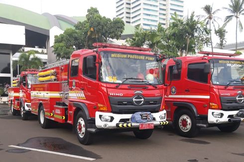 Antisipasi Aksi Demo, Damkar Jakpus Siagakan 4 Unit Mobil Pemadam