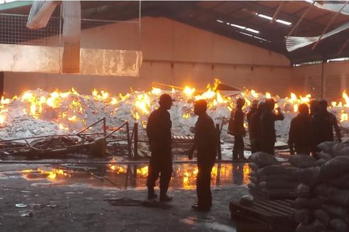 Gudang Aluminium di Tangerang Terbakar, 1 Orang Tewas dan 3 Terluka