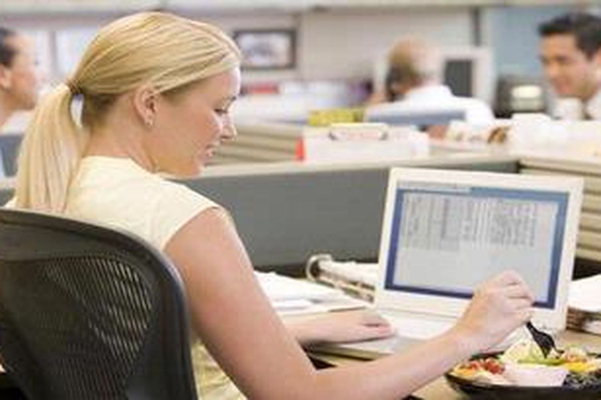 Jangan pernah membiarkan perut terlalu lama kosong.