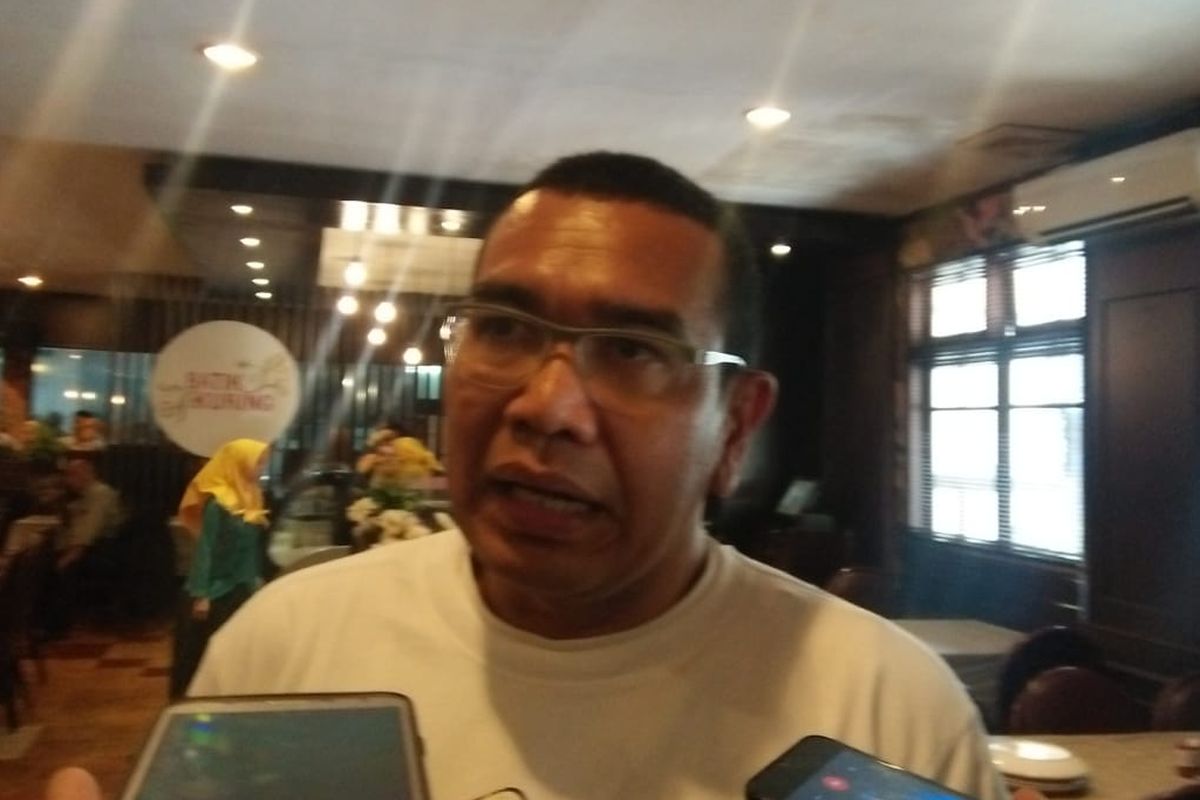 Staf Khusus Kementerian BUMN Arya Sinulingga di Batik Kuring, Jakarta Selatan, Jumat (12/7/2019)