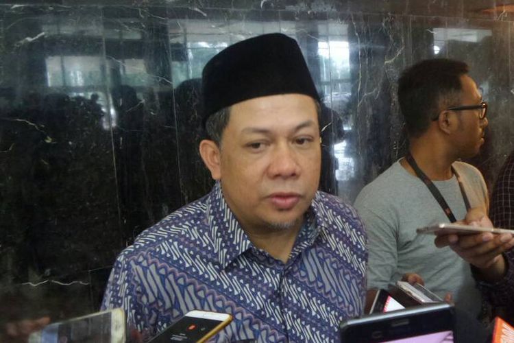 Wakil Ketua DPR RI Fahri Hamzah di Kompleks Parlemen, Senayan, Jakarta, Selasa (2/5/2017).