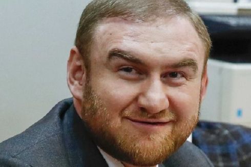 Dituduh Membunuh, Anggota Parlemen Rusia Ditangkap Saat Bersidang