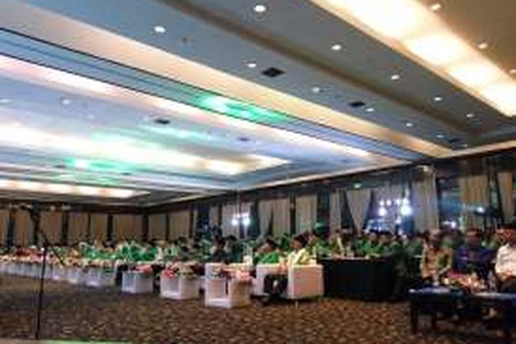 Kader-kader PPP hadiri acara Musyawarah Kerja Nasional (Mukernas), di Mercure Hotel Ancol, Jakarta Utara, Senin (3/10/2016) malam. 