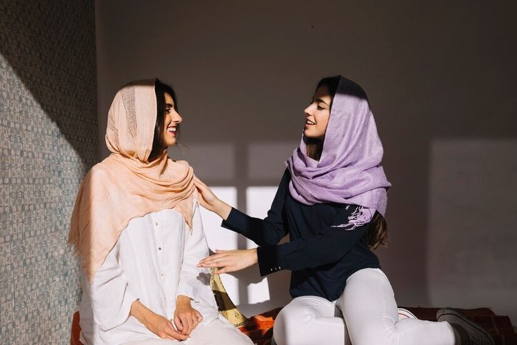 Cara Menanggapi Pertanyaan Kapan Nikah Saat Lebaran, Jangan Baper!
