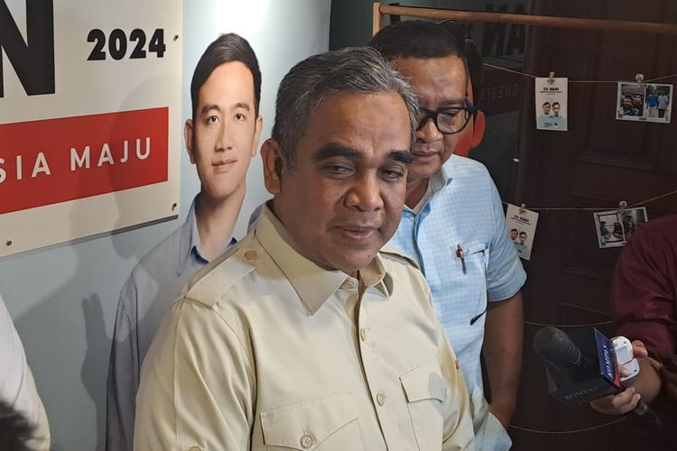 Sekjen Partai Gerindra Ahmad Muzani saat ditemui di Medcen TKN Prabowo-Gibran, Jakarta Selatan, Selasa (20/2/2024). 