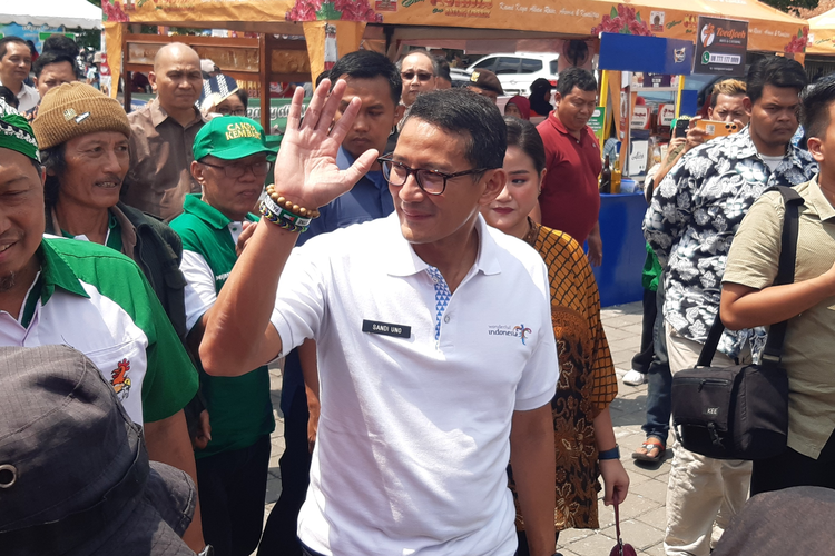 Ketua Dewan Pakar Tim Pemenangan Nasional Ganjar Pranowo dan Mahfud MD, Sandiaga Uno di Solo, Jawa Tengah, Minggu (12/11/2023).