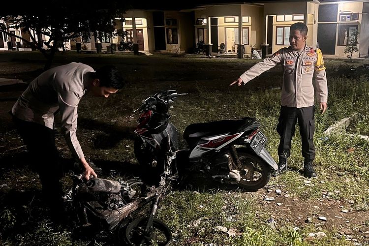 Tepergok Curi Motor, Dua Pelaku Dihajar Massa di Lampung, Satu Tewas