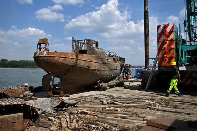 Sungai Eropa Mengering, Jejak Perang Dunia II hingga Tulang Mamut Bermunculan