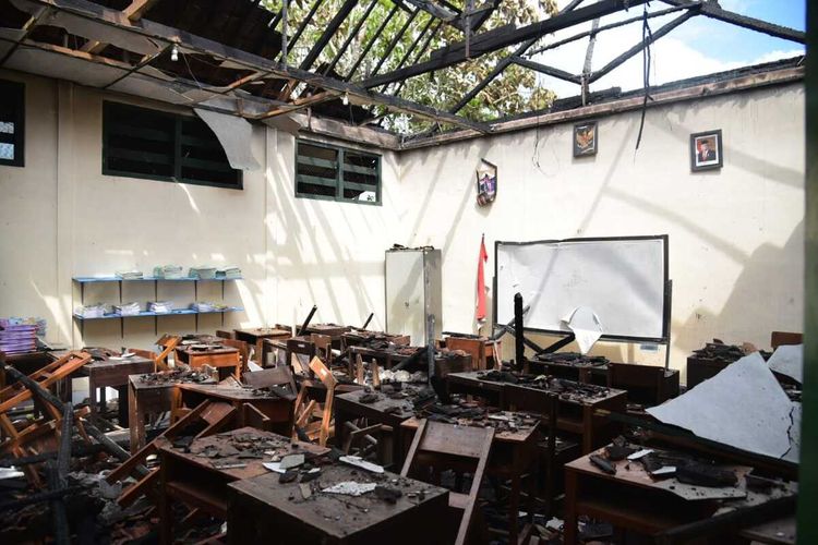 Kondisi salah satu ruangan di SDN Delegan 1 Sumberharjo, Prambanan, Sleman pasca mengalami kebakaran pada Selasa (9/08/2022) malam. (foto dokumentasi Humas Pemkab Sleman).