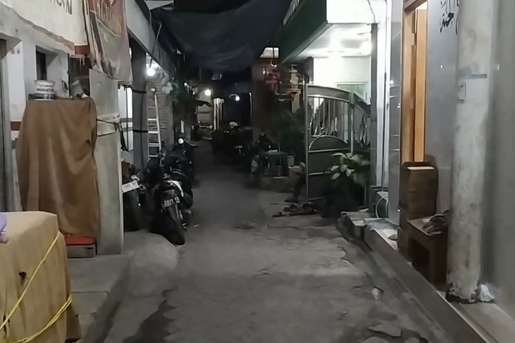 Lokasi kejadian penusukan muazin di Jalan Kunti, Surabaya, Kamis (29/6/2023)