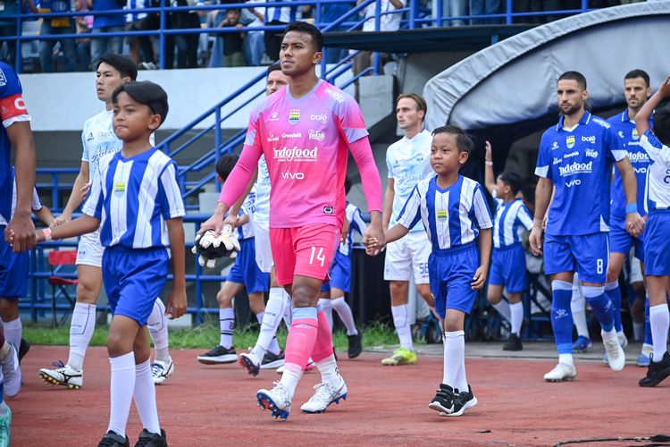 Kans Teja Paku Alam Catat Rekor Clean Sheet Sepanjang Sejarah Liga