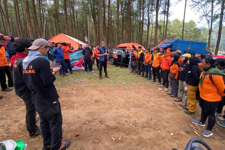 Rayakan HUT RI, 2.720 Pendaki Padati Puncak Gunung Bawakaraeng