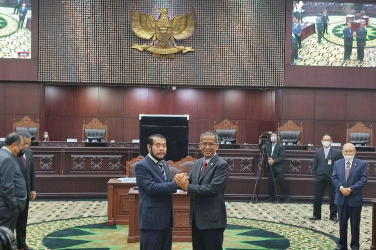 Anwar Usman dan Saldi Isra terpilih sebagai Ketua dan Wakil Ketua Mahkamah Konstitusi periode 2023-2028, Rabu (15/3/2023).