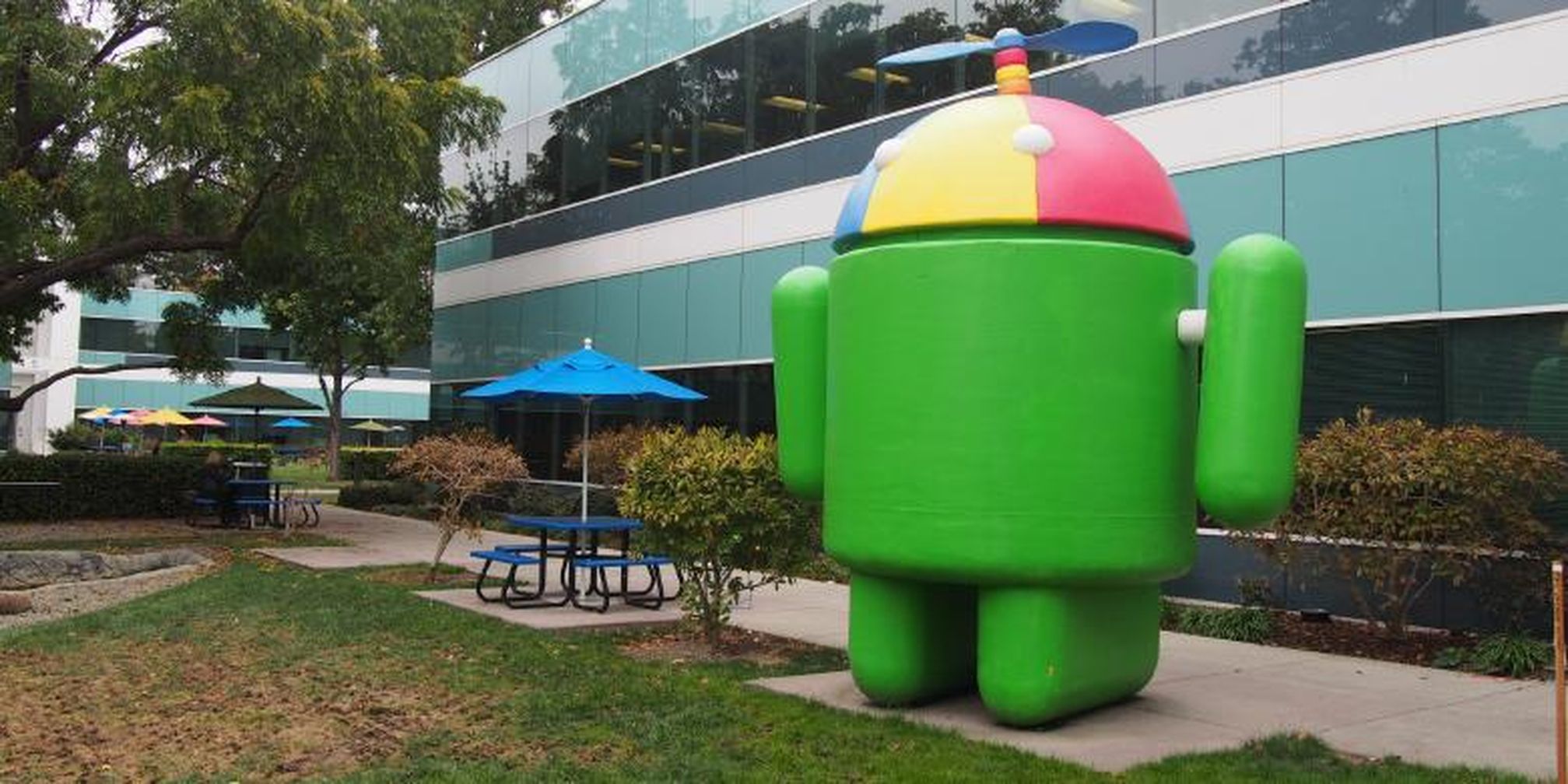 Mengintip Keluarga Android Di Taman Robot Google