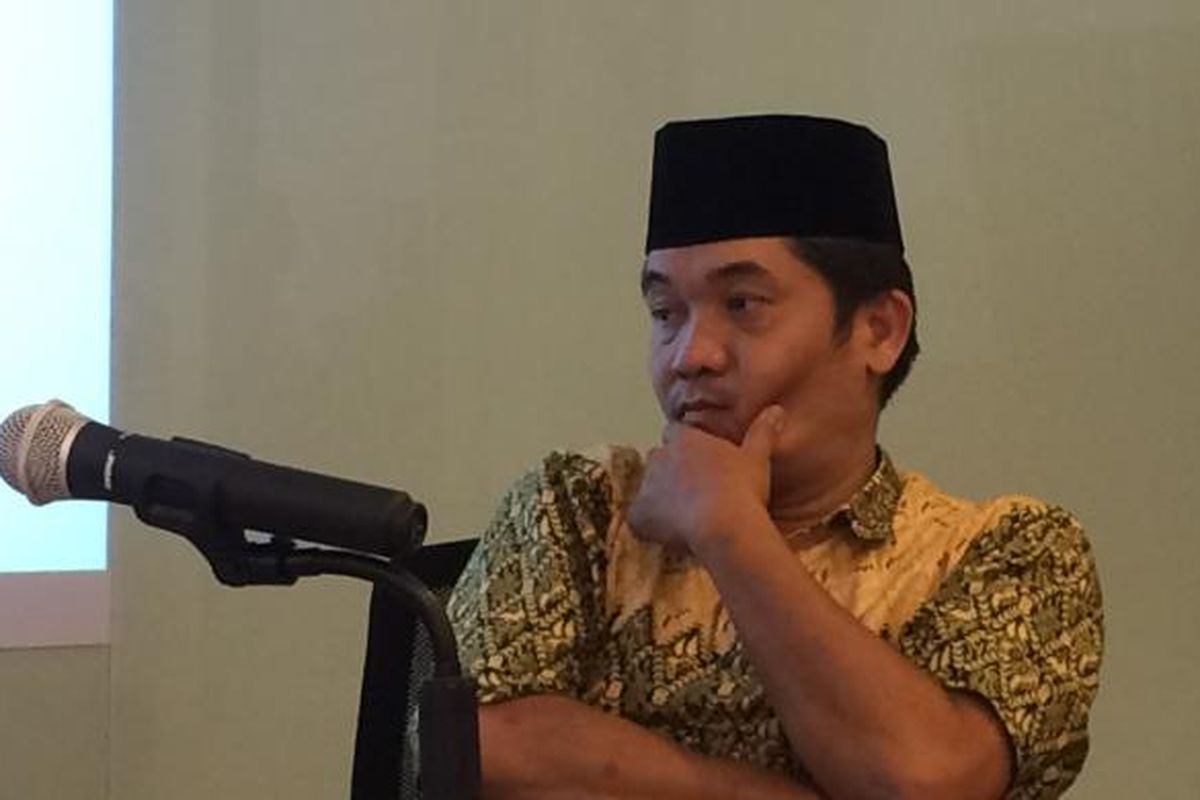 Direktur Eksekutif Lingkar Madani, Ray Rangkuti di Kantor Partai Solidaritas Indonesia (PSI) di Tanah Abang, Jakarta Pusat, Senin (13/2/2017).