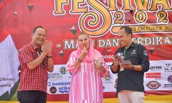 Hadiri Festival Rangkul 2023, Wali Kota Semarang Cicipi Semprong Berbahan Bekatul