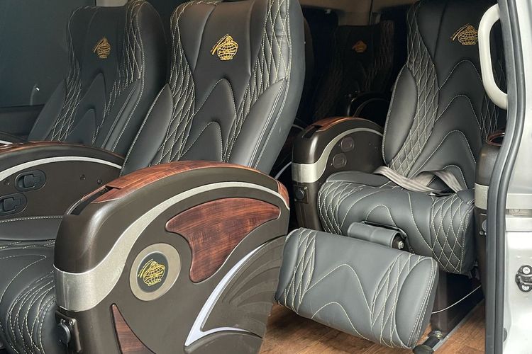 Interior Travel Premium