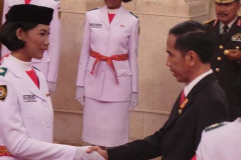 Jokowi Gelar Silaturahim dengan Paskibraka di Istana Bogor