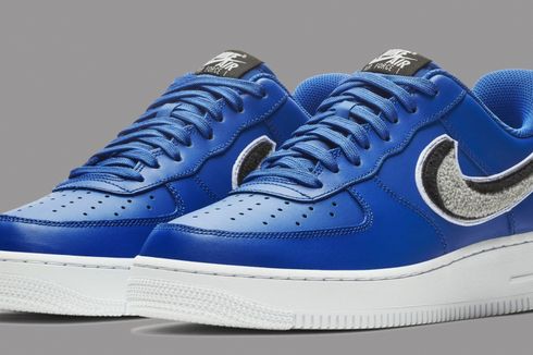 Lihat, Nike Air Force 1 Biru dengan 