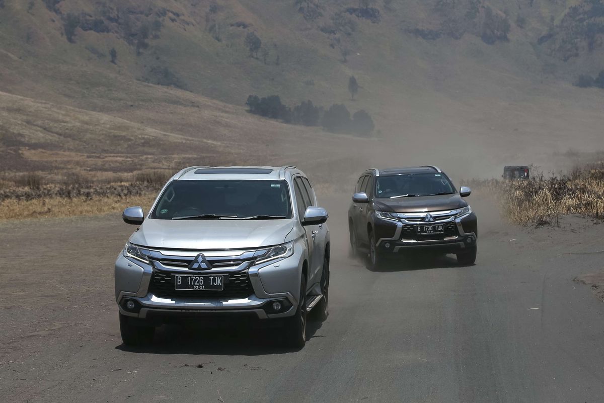 Menjajal Mitsubishi Pajero Dakar 4x4 dan Mitsubishi Triton Ultimate di Taman Nasional Bromo Tengger Semeru, Lumajang, Jawa Timur, Sabtu (21/9/2019).