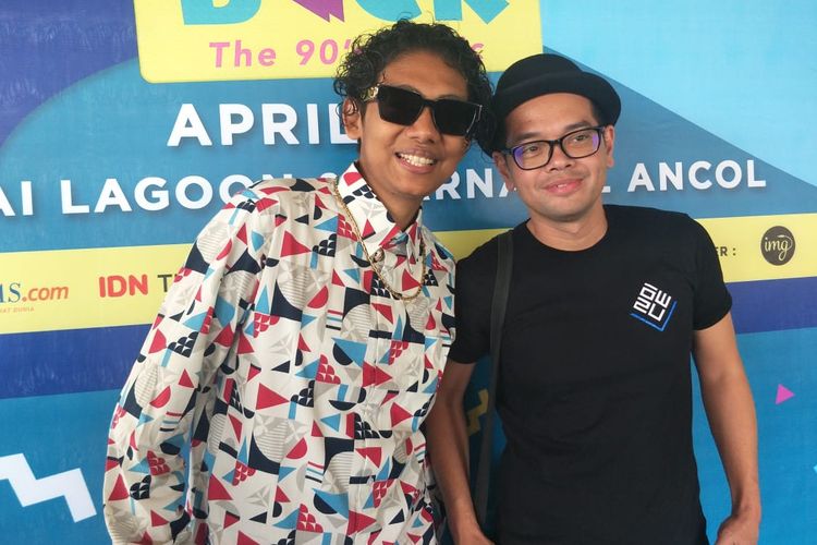 Paul Arnold dan Hans Boyke T-Five saat ditemui dalam jumpa pers Ketje Flashback The 90s Music Ancol di Ancol, Jakarta Utara, Selasa (9/4/2019).