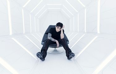 Penyanyi asal Korea Selatan Jungkook BTS akan merilis single solo kedua yang bertajuk 3D feat. Jack Harlow.