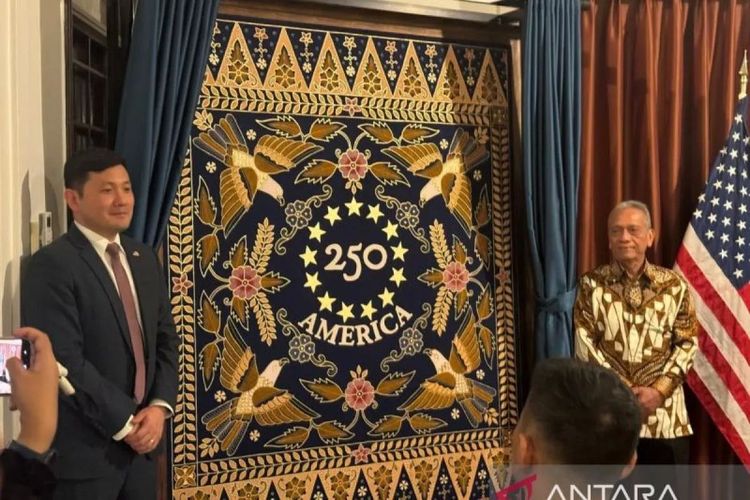 Dubes AS Kepincut Batik Buatan Seniman Pekalongan, Ingin Dipamerkan di Washington
