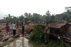 Hujan Deras di Bogor, 14 Rumah dan 1 Orang Tertimbun Longsor