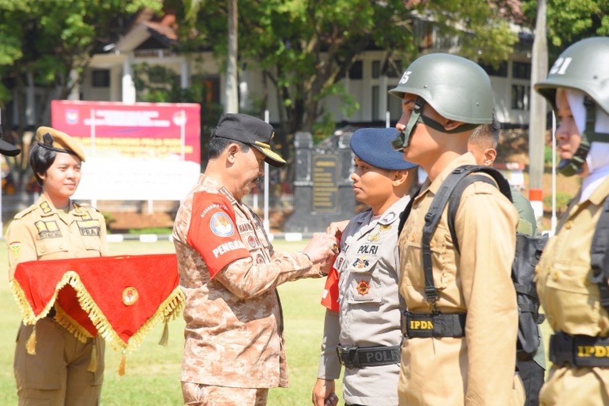 Rektor IPDN Prof Dr Dr H Hadi Prabowo, MM, dalam Upacara Pembukaan Diksarmendispra. 