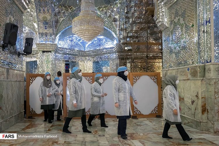 Masjid Shah Cheragh di Iran yang jadi tempat pembuatan masker