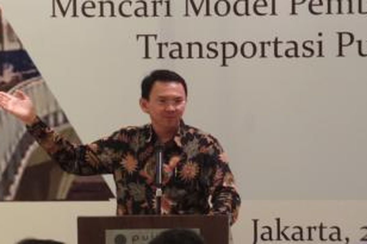 Pelaksana Tugas (Plt) Gubernur DKI Jakarta Basuki Tjahaja Purnama dalam sebuah acara diskusi transportasi, di Hotel Pullman, Jakarta, Kamis (26/6/2014).