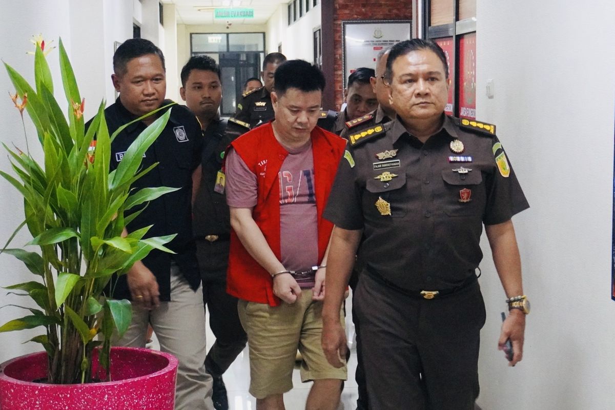 Batal Bebas, WN China Pencuri 774 Kg Emas Dieksekusi ke Lapas Pontianak