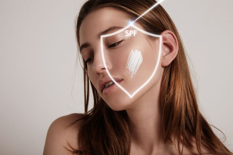 Benarkah Sunscreen Bisa Bikin Wajah Awet Muda?