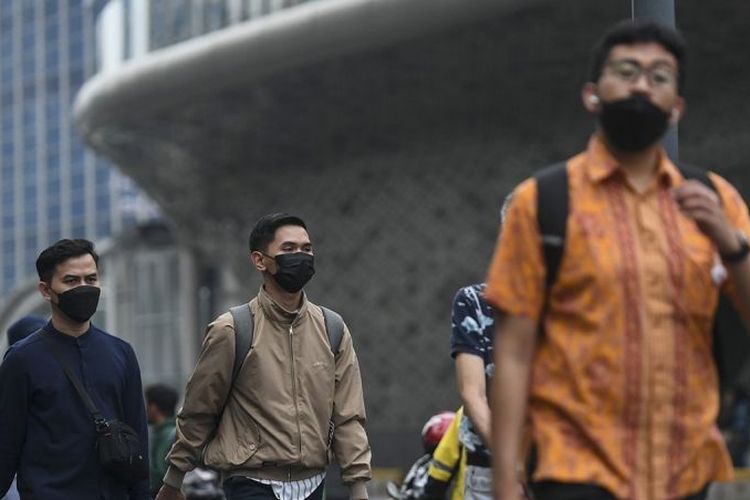 Abu Vulkanik Anak Krakatau Sampai Jakarta, Warga Diminta Pakai Masker dan Batasi Keluar Rumah