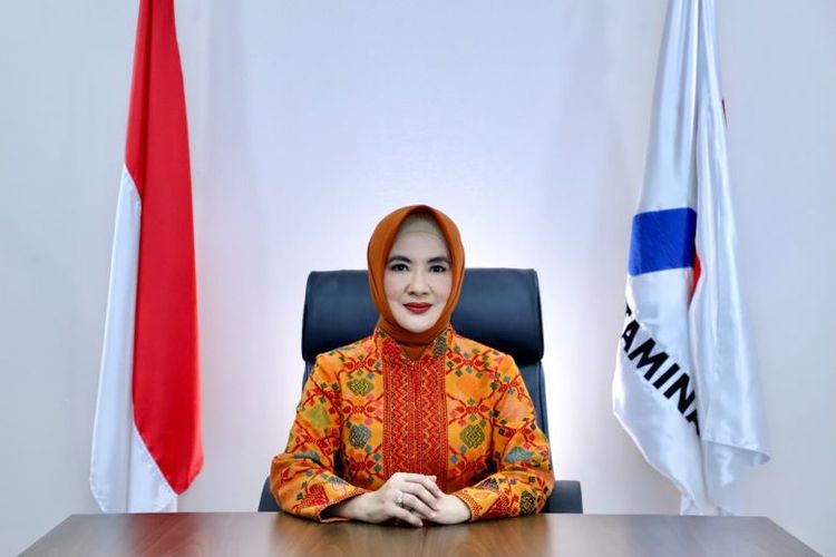 Forbes menyebut bahwa Nicke sebagai Dirut wanita dinilai mampu memimpin perusahaan yang mendukung keputusan pemerintah Indonesia.
