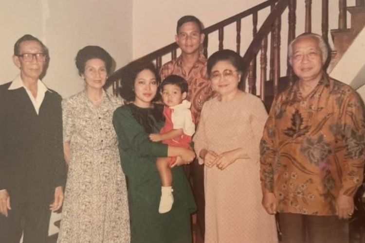 Prabowo Ucapkan Selamat Ulang Tahun ke Titiek Soeharto, Unggah Foto Lawas Bareng Pak Harto