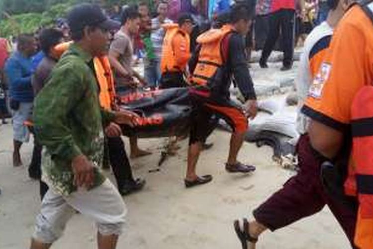 Libur Natal Dua Wisatawan Tewas Tenggelam Di Pantai Jepara