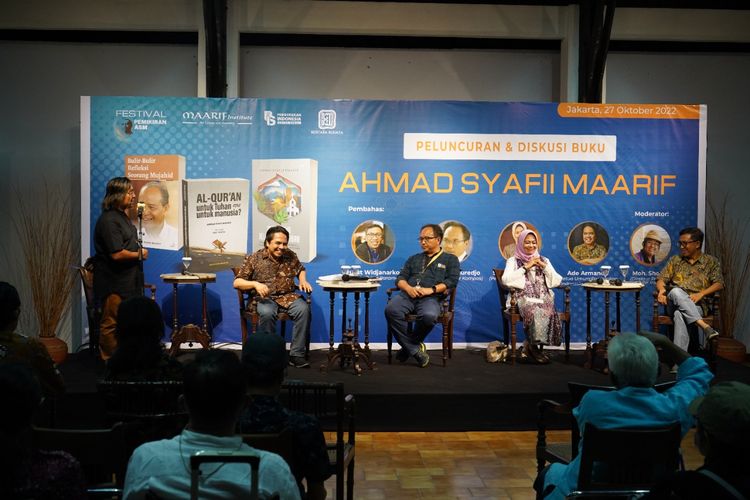 Maarif Institute meluncurkan tiga buku yang berisi pikiran-pikiran mendiang Ahmad Syafii Maarif atau Buya Syafii secara bersamaan di Gedung Bentara Budaya, Palmerah, Jakarta, Kamis (27/10/2022).