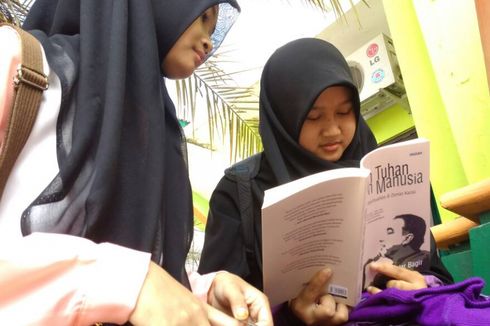 Bedah Buku Karya Haidar Bagir di IAIN Surakarta Berlangsung Lancar