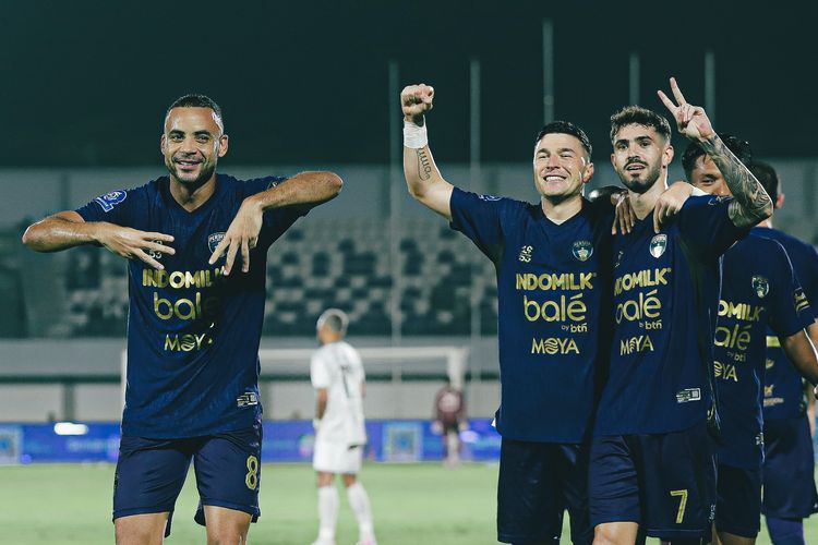 Duel Rekan Setim Batal Terjadi, Kisah Dua Pemain Persita di FIFA Matchday