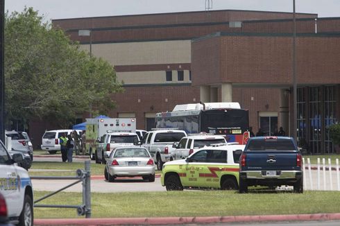 Orangtua Korban Penembakan Sekolah Texas Sebut Motif Pelaku karena Asmara