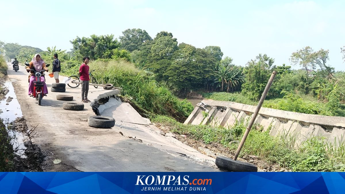 Plt Bupati Ungkap Alasan Jalan Rusak di Bekasi Belum Diperbaiki