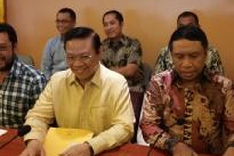 Konferensi pers Pengurus DPP Golkar versi Musyawarah Nasional (Munas) Jakarta, di Kantor DPP Partai Golkar, Slipi,Jakarta Barat, Selasa (24/2/2015).