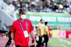 FIFA dan AFC Turun Tangan, Teco Minta Perbaikan Rumput Stadion di Indonesia